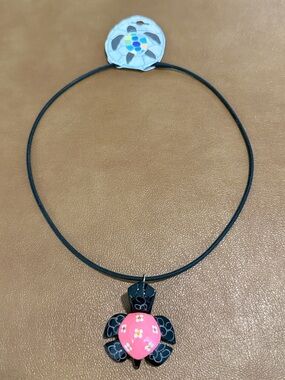 New Marble Daisies Pink Turtle Pendant Necklace for Women New